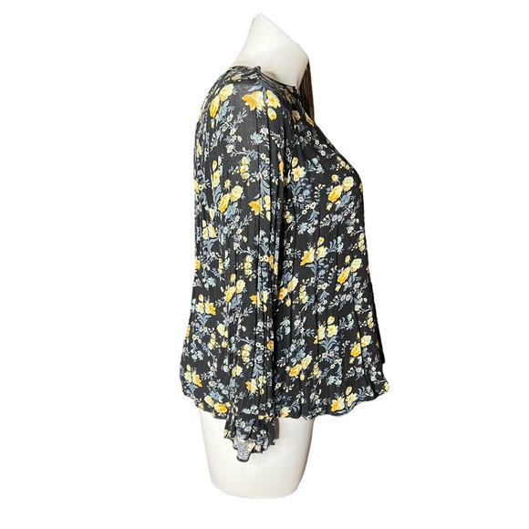 American Eagle Floral Keyhole Peasant Top size XL - Picture 3 of 16